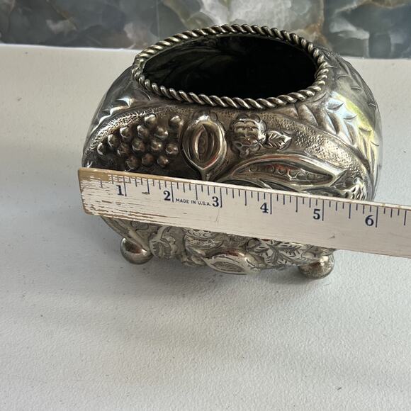 Open Salt Cellar Dish Repousse Floral Design 5.5"x6" - Picture 12 of 15